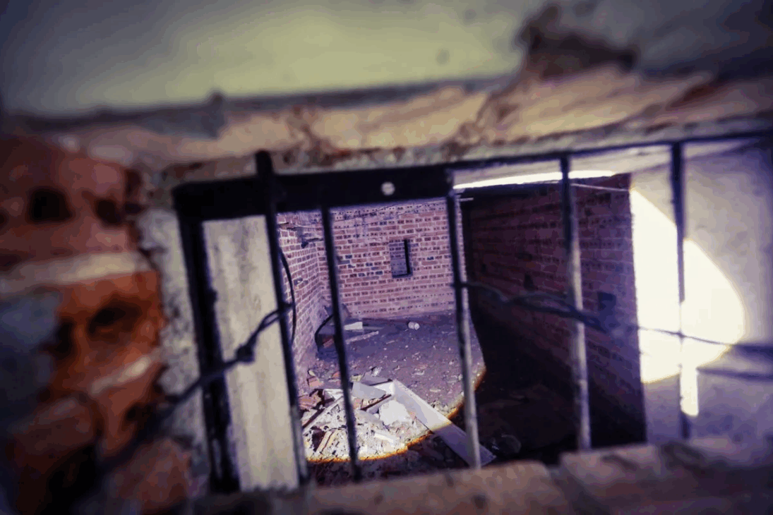 Passagem secreta na Delegacia de Explosivos - Curitiba esconde túneis e bunkers centenários repletos de segredos e histórias reais que desafiam o tempo e a imaginação dos curiosos.
