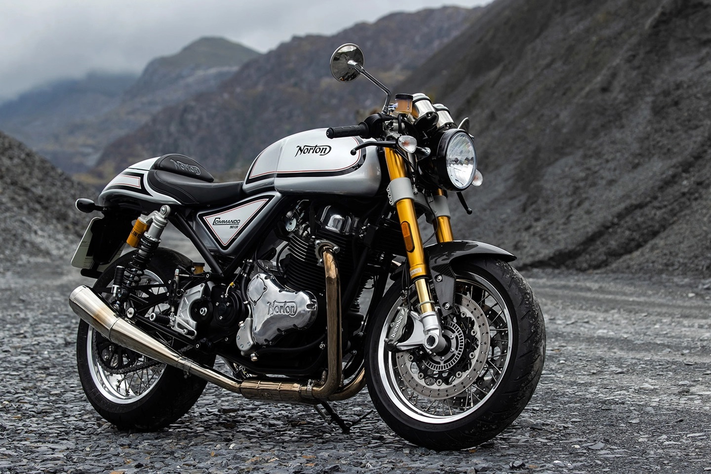 Inspirada na China, Índia traz de volta uma marca de motos histórica da Europa — e surpreende ao usar motores da BMW no projeto 