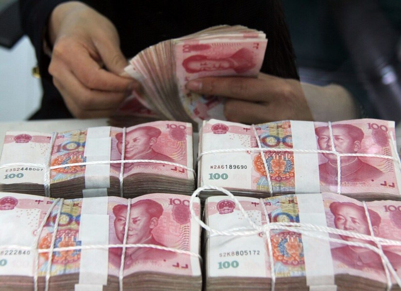China, Dinheiro em espécie