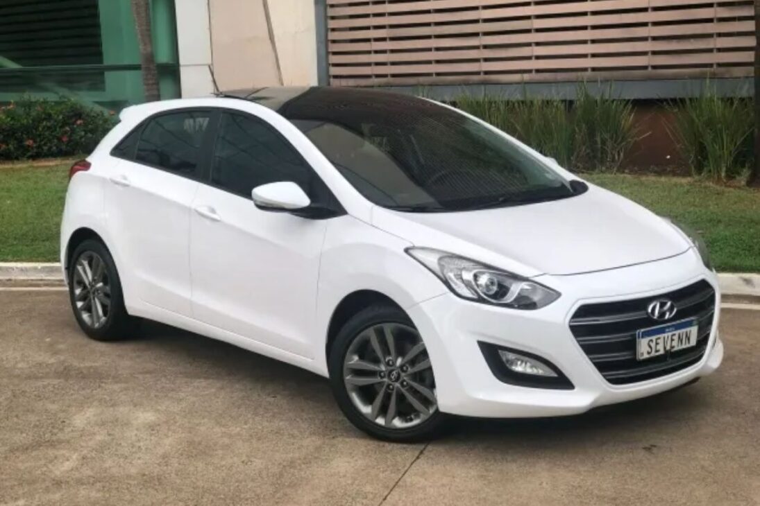 5 carros baratos e completos de R$ 28 mil a R$ 59 mil que valem mais que muito 0 km básico