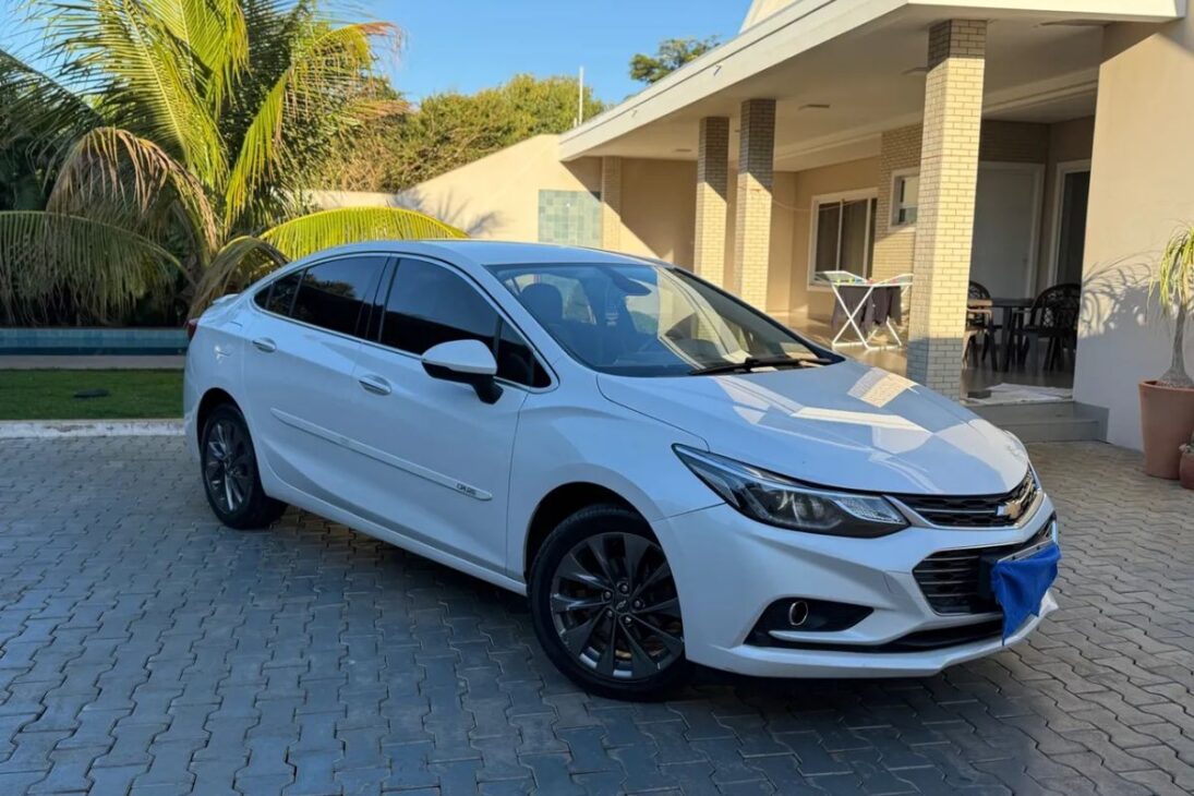 5 carros turbo 'excelentes' com desempenho de esportivo por preço de usado comum