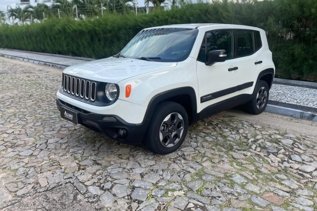 5 carros usados confiáveis e baratos em 2025 para fugir dos preços abusivos