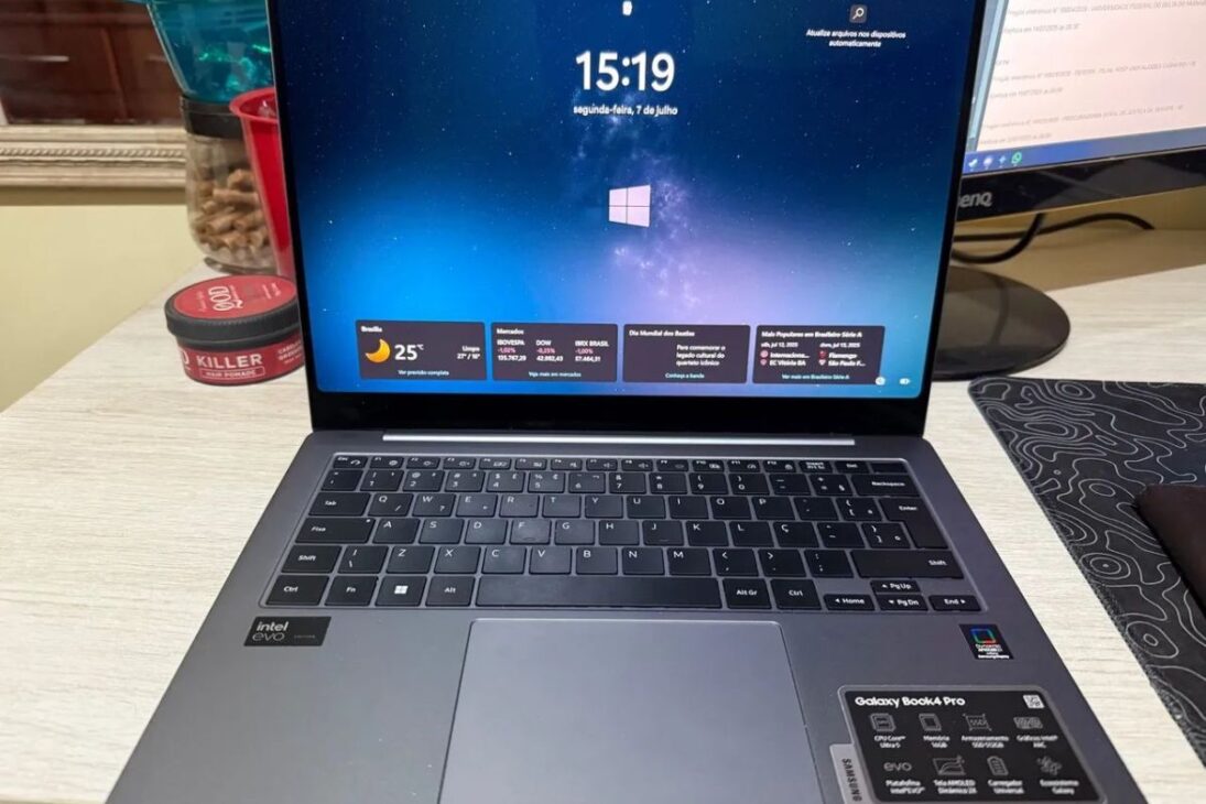 Buscando notebook com tela OLED? Veja os 5 melhores modelos com contraste absoluto e alto desempenho