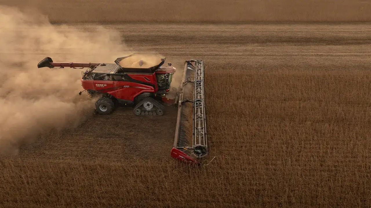 A Case IH redesenhou completamente sua lendária linha Axial-Flow para criar as inovadoras colheitadeiras da Série AF.