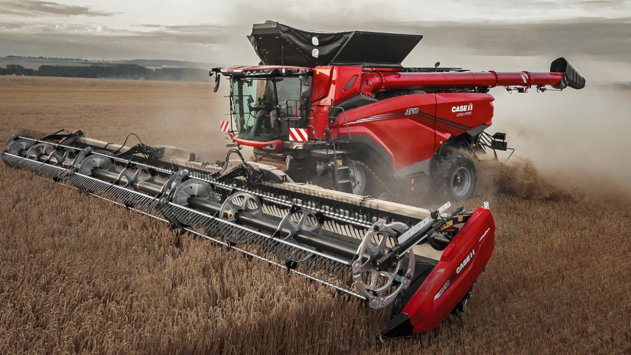 Conheça as vantagens da colheitadeira AF10, a maior da linha Axial-Flow. Descubra os diferenciais em potência, conectividade e produtividade da nova geração de máquinas agrícolas da Case IH.
