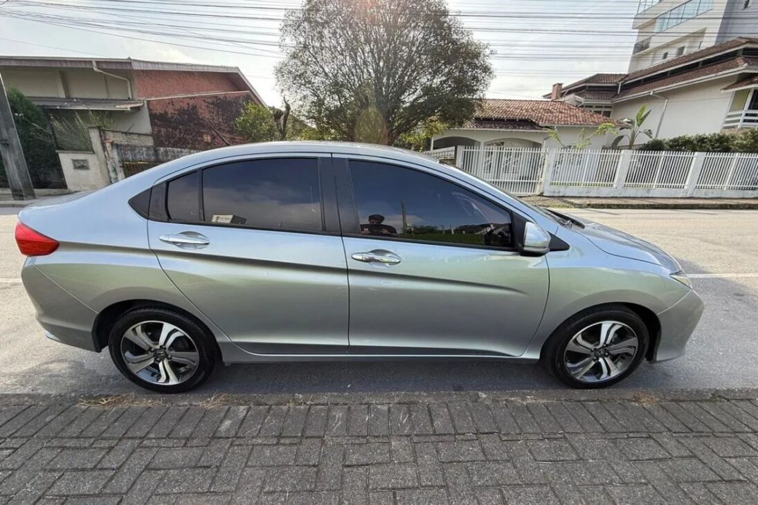 Carros para rodar o dia inteiro 'sem dor de cabeça': econômicos, confiáveis e baratos de manter