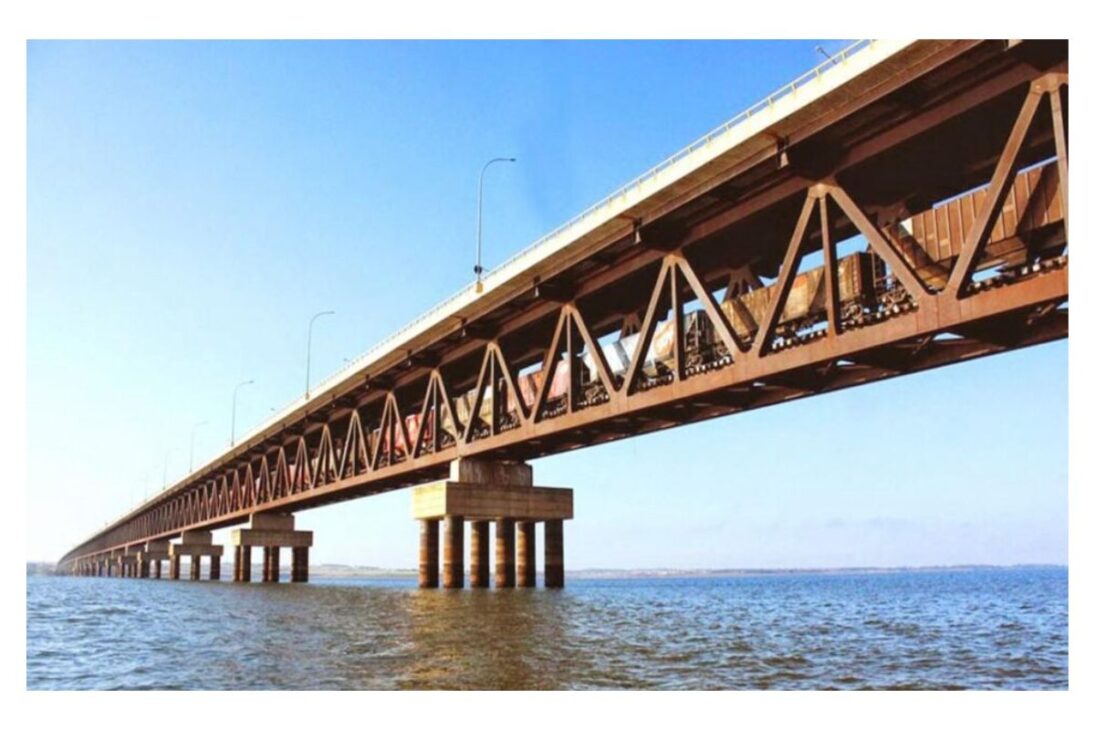 Essa ponte tem 2,3 km, custou R$ 4,1 bilhões e suportará os trens mais pesados 