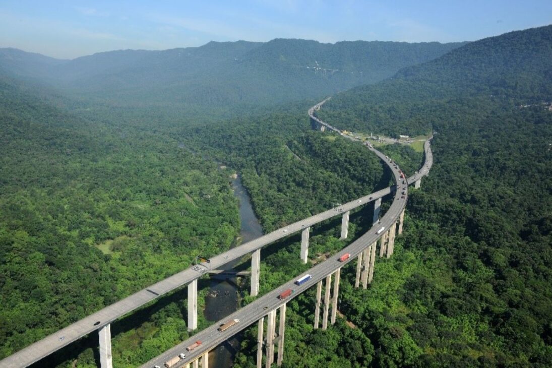 Essas 5 melhores rodovias do Brasil estão em São Paulo, são administradas por empresas privadas, não têm buracos e revelam um país de duas velocidades