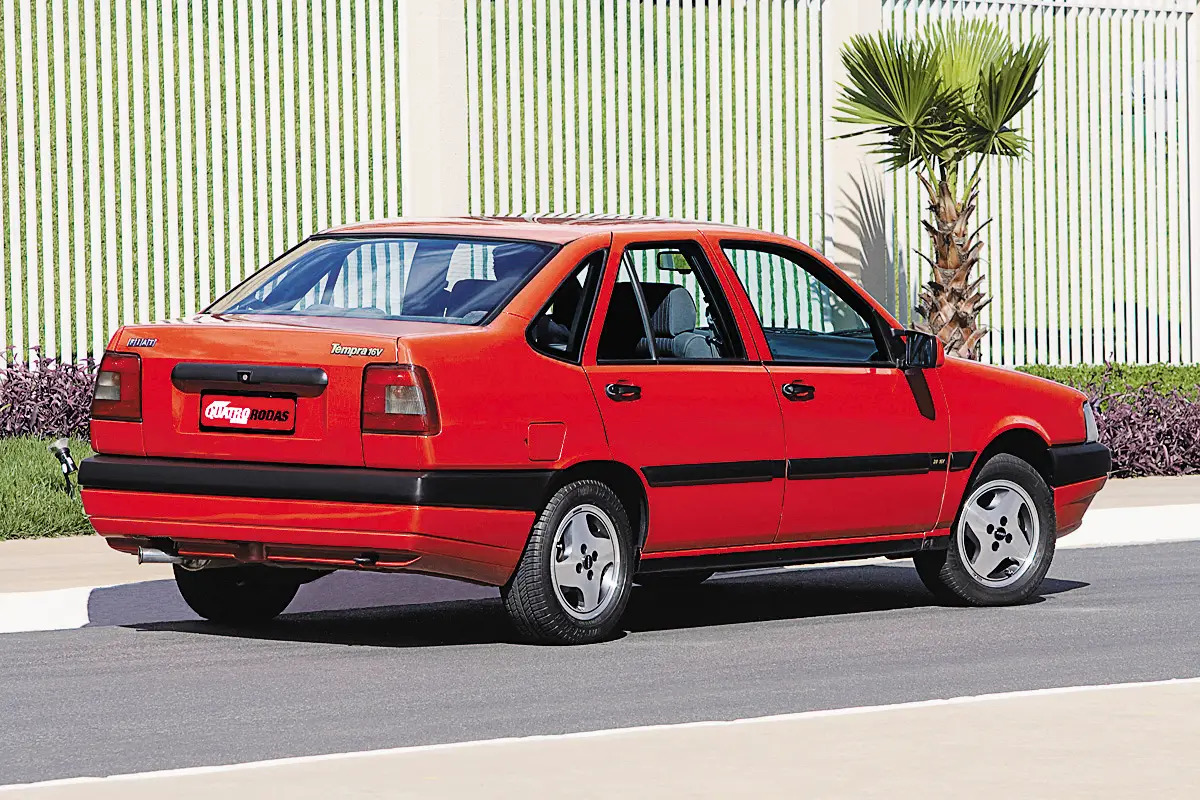 FIAT Tempra revolucionou o mercado nacional com tecnologia inédita e desempenho de destaque. Relembre sua trajetória!