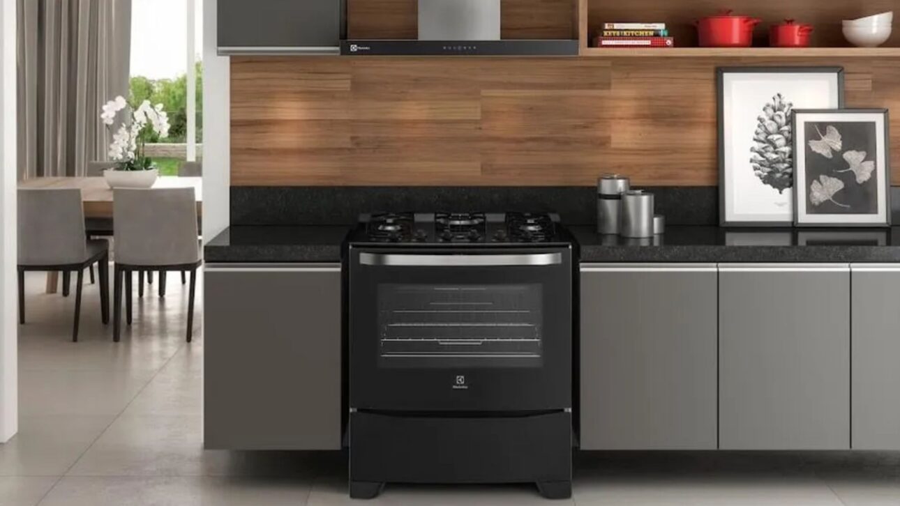 Cooktop de indução portátil cresce no Brasil em 2025. Prepare alimentos mais rápido, com segurança e economia. Saiba como funciona essa tendência.