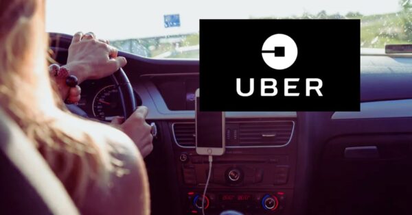 CEO da Uber Brasil dirige como motorista para testar soluções e impulsionar inovação, participação feminina e tecnologia no setor de mobilidade.