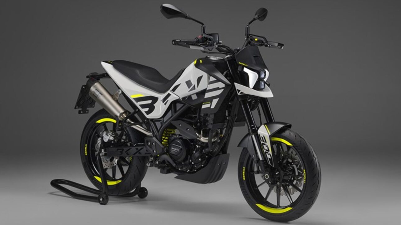Conheça a Benelli BKX 300 2025, trail de 292 cc com painel TFT, ABS Bosch e suspensão de 180 mm, destaque entre motos adventure.