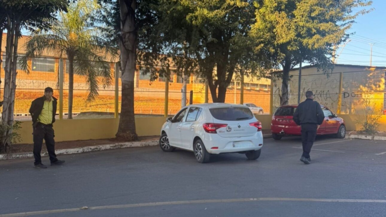 Candidata à CNH é multada ao dirigir até o Detran-DF para prova teórica em Taguatinga. Veja as consequências e o alerta do órgão.