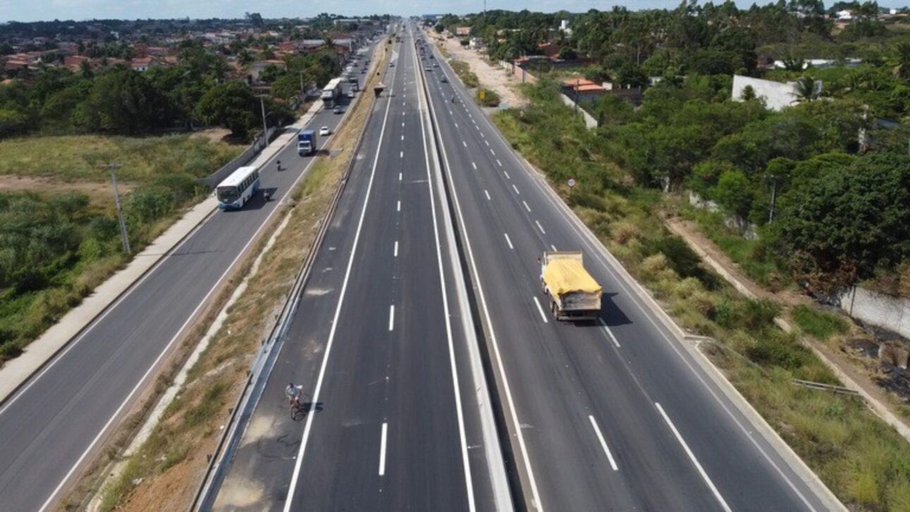Duplicação da BR-324 começa em Feira de Santana e promete transformar a mobilidade na Bahia. Veja os detalhes do investimento e do projeto.