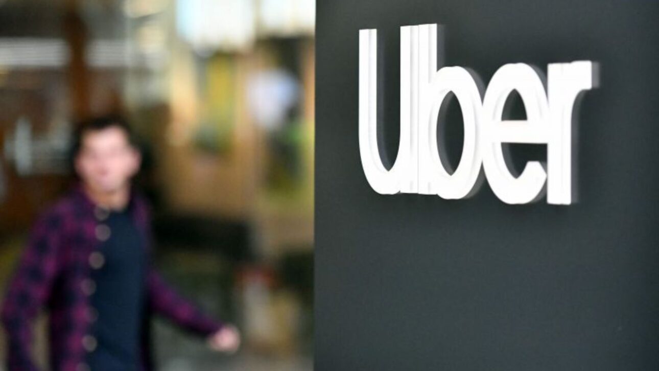 Uber investe bilhões em carros autônomos com a Lucid Motors e inicia a substituição de motoristas de app por robôs. 