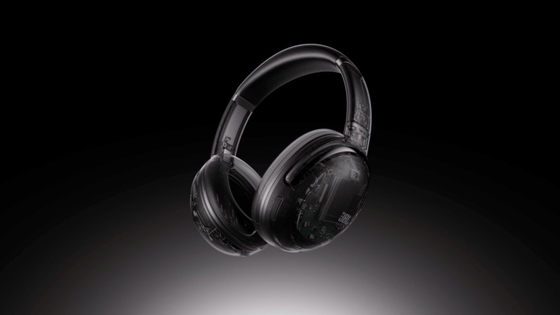 JBL Tour One M3 chega ao Brasil como o melhor fone da marca, com áudio premium, cancelamento de ruído e bateria de até 70 horas.
