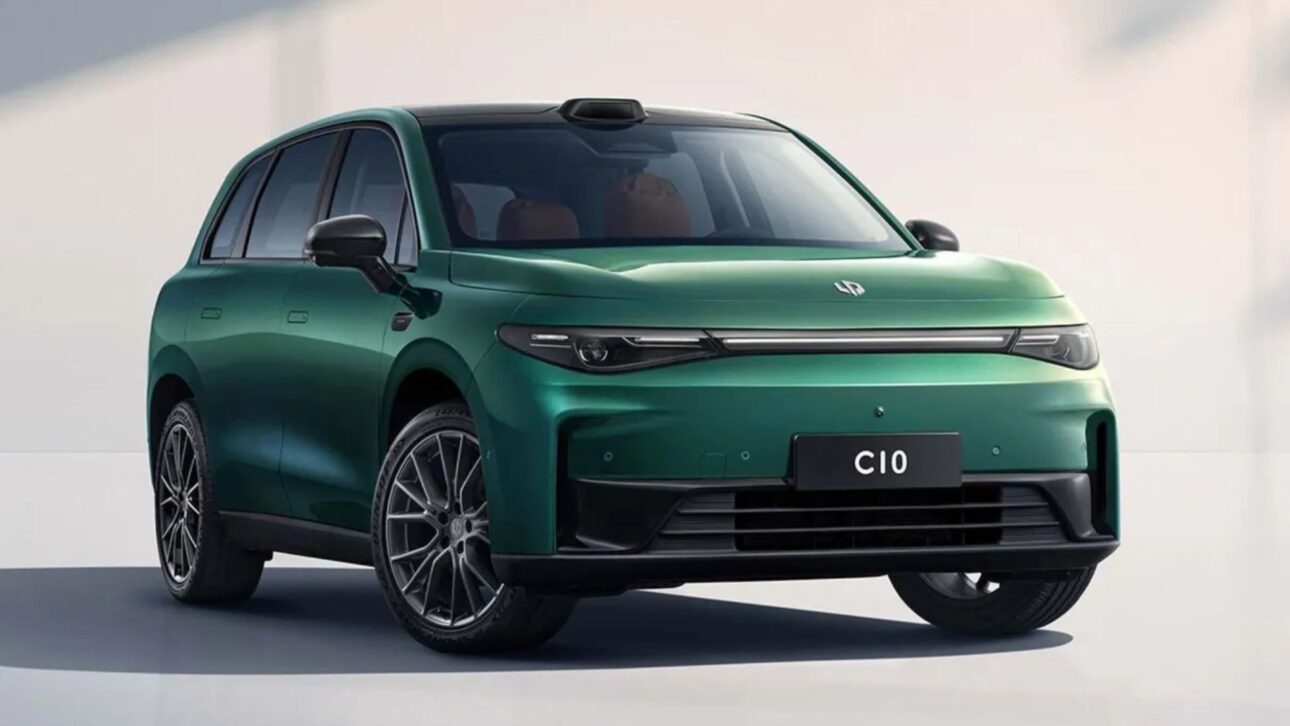 Leapmotor C10 chega ao Brasil com preço acessível, grande autonomia e tecnologia de ponta, prometendo revolucionar o mercado de SUVs elétricos em 2025.