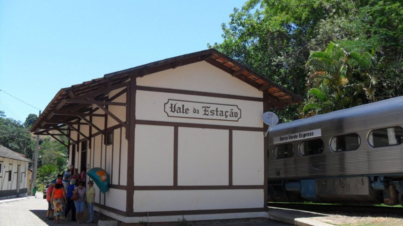Descubra detalhes sobre a volta do Trem das Montanhas Capixabas, rota turística que liga cidades e paisagens únicas no Espírito Santo. 