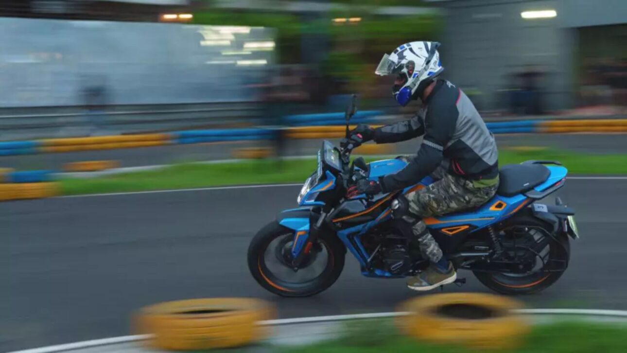 Conheça a Matter Aera, primeira moto elétrica com câmbio manual, 125 km de autonomia e tecnologia inédita que pode chegar ao Brasil em 2025.