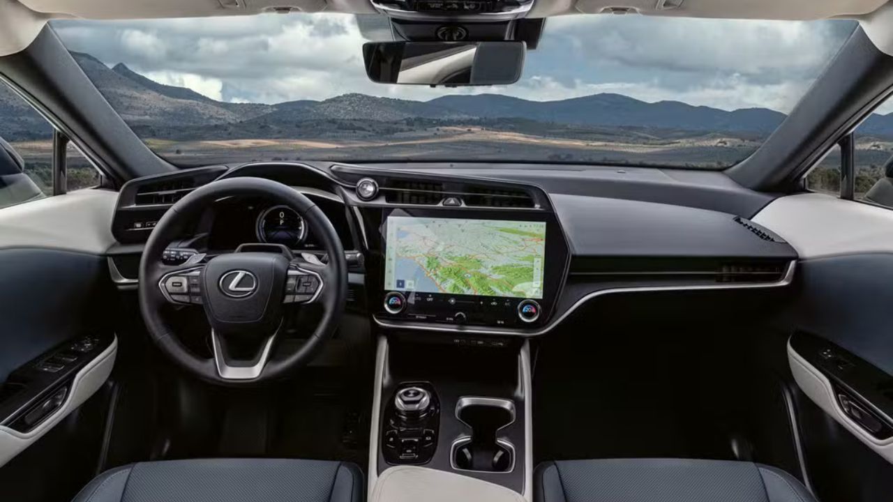 Lexus, a marca de luxo da Toyota confirma seu primeiro SUV 100% elétrico no Brasil com potência de motores combinados de 313cv