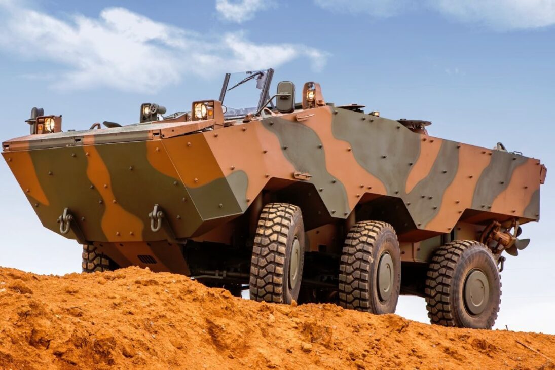 O maior exército da América Latina tem 212 mil soldados, protege 16 mil km de fronteiras e tem a maior força de blindados