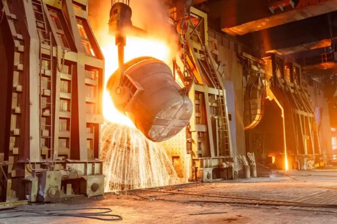 O maior forno de siderurgia do Brasil produz 3,5 milhões de toneladas por ano e operou por 28 anos sem parar