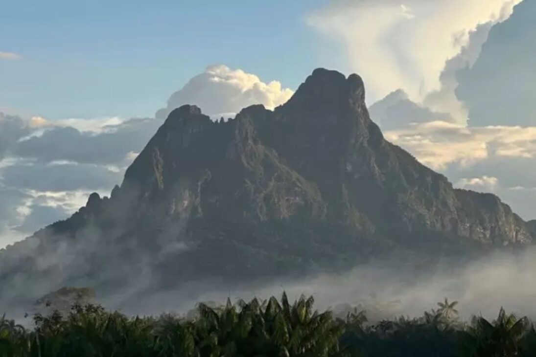 O ponto mais alto do Brasil tem 2.995 metros de altitude, ficou fechado por quase 20 anos e sua jornada pela Floresta Amazônica é uma das mais desafiadoras