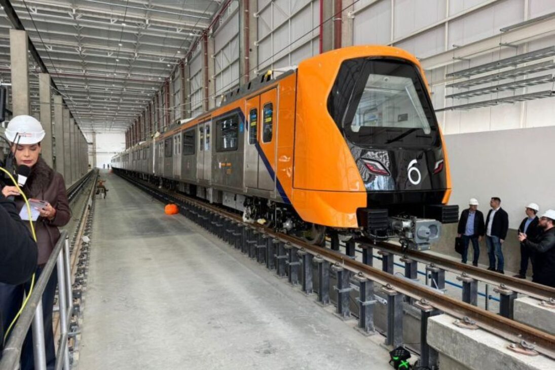 O primeiro trem da Linha 6-Laranja chegou para a maior obra da América Latina, um projeto de 15 km que ligará a Zona Norte ao Centro