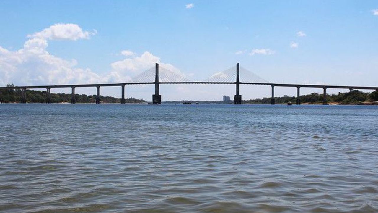 Ponte do Município de Imperatriz sobre o rio Tocantins 