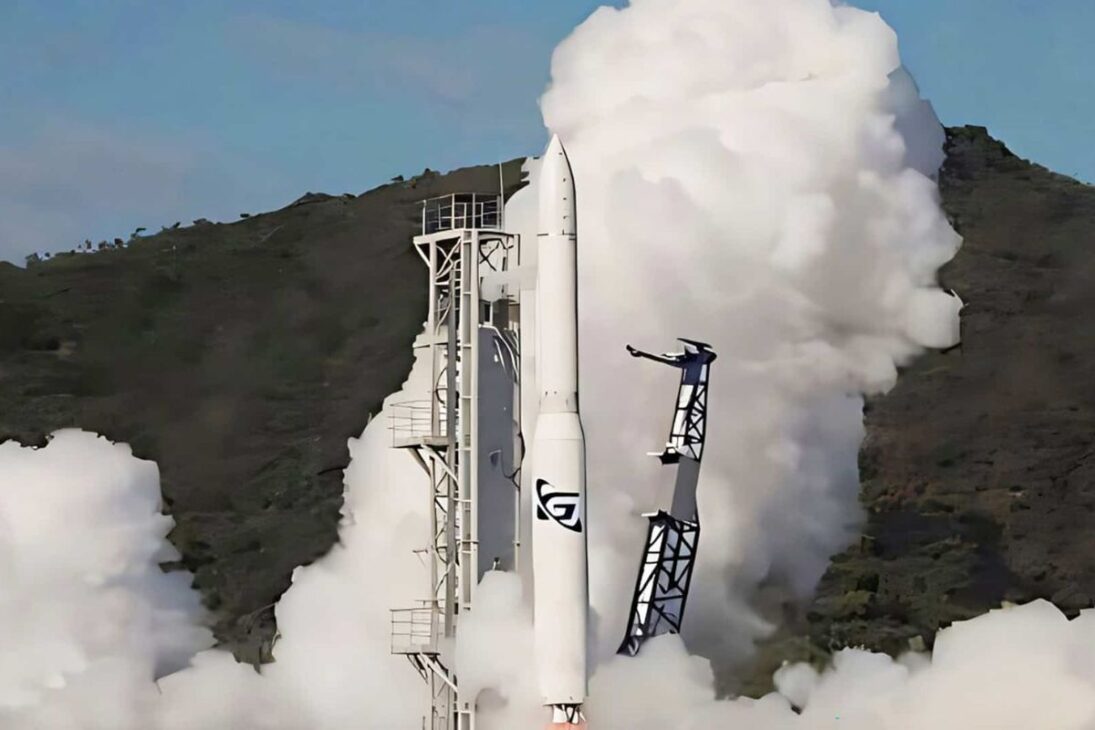 Primeiro foguete da Austrália cai segundos após decolar e levanta debate sobre nova corrida espacial