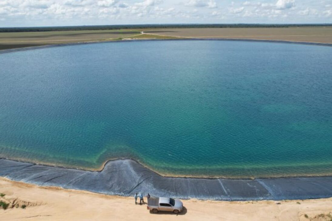Revolução no campo: embalses inteligentes reduzem perdas de água em 98% e salvam o agronegócio