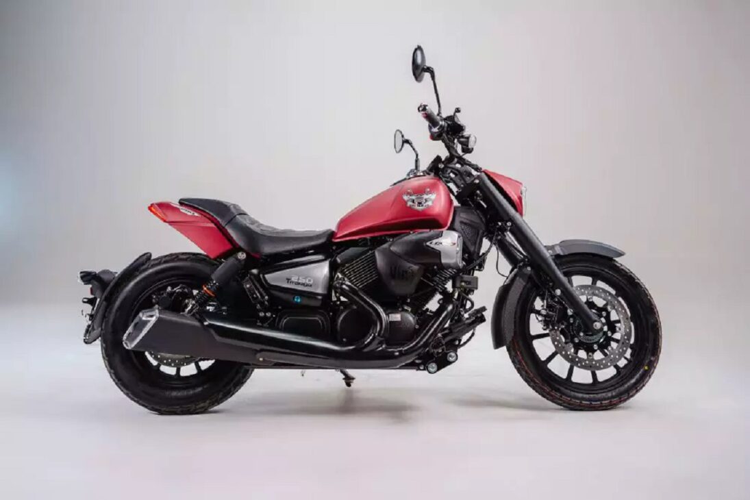 Com motor de 250cc, escapamento esportivo e painel 100% digital, a Shineray Titanium está disponivel no Brasil por R$ 25.490