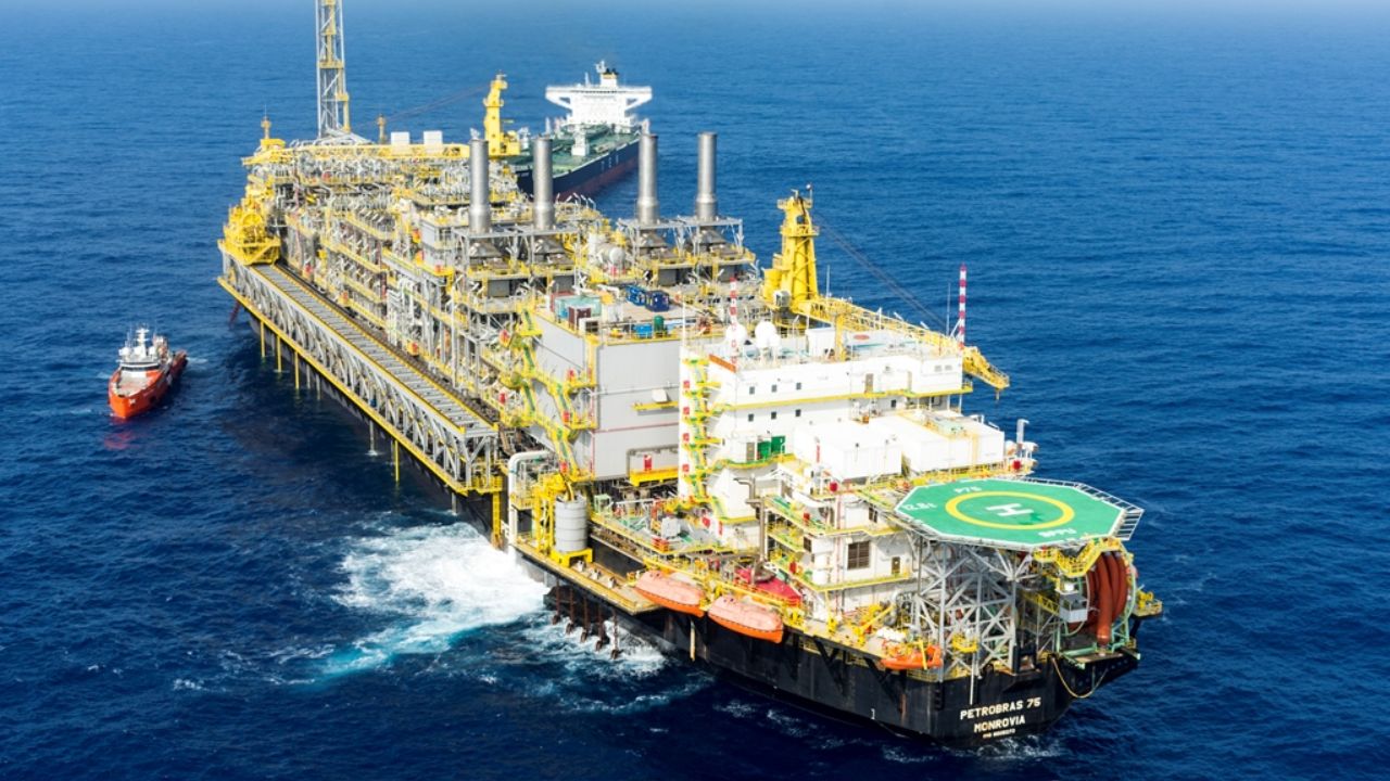 Siemens e Seatrium fecham contrato bilionário para fornecer sistemas de compressão a FPSOs da Petrobras, reforçando compromisso com eficiência energética e sustentabilidade.