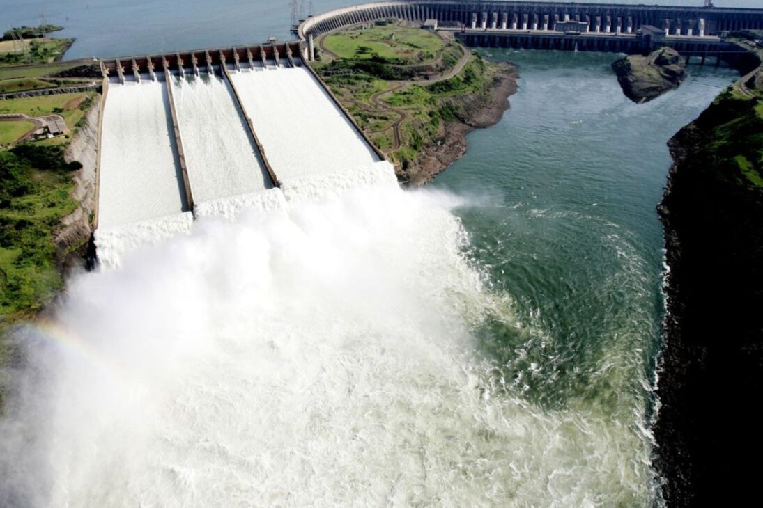 Tecnologia da nova represa suíça pode revolucionar hidrelétricas antigas no Brasil