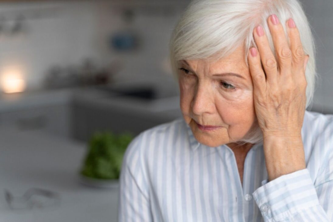 Universidade de Cambridge cria IA que prevê risco de Alzheimer com alta precisão e ajuda a identificar tratamentos eficazes