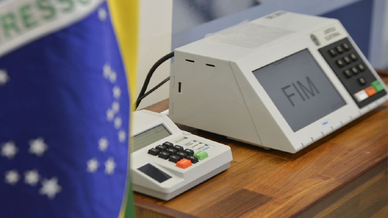 A invenção brasileira que deveria ter dominado o mundo: como a urna eletrônica funciona há 29 anos — e ainda gera desconfiança