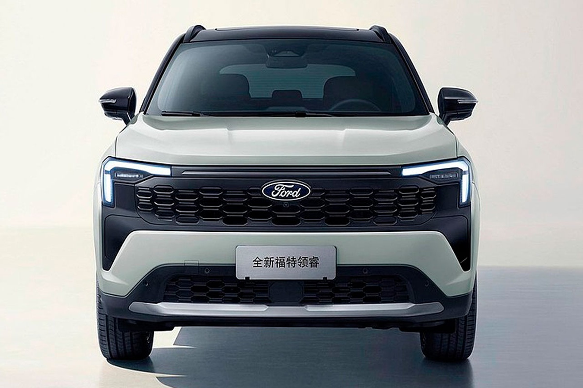 Frente do novo Ford Territory 2026 com faróis em LED e grade imponente