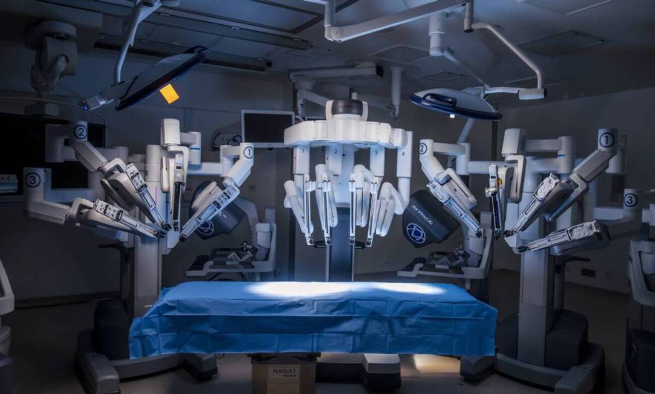 Entenda como um robô, pela primeira vez na história, operou uma pessoa sem interferência humana. Saiba qual cirurgia foi realizada.