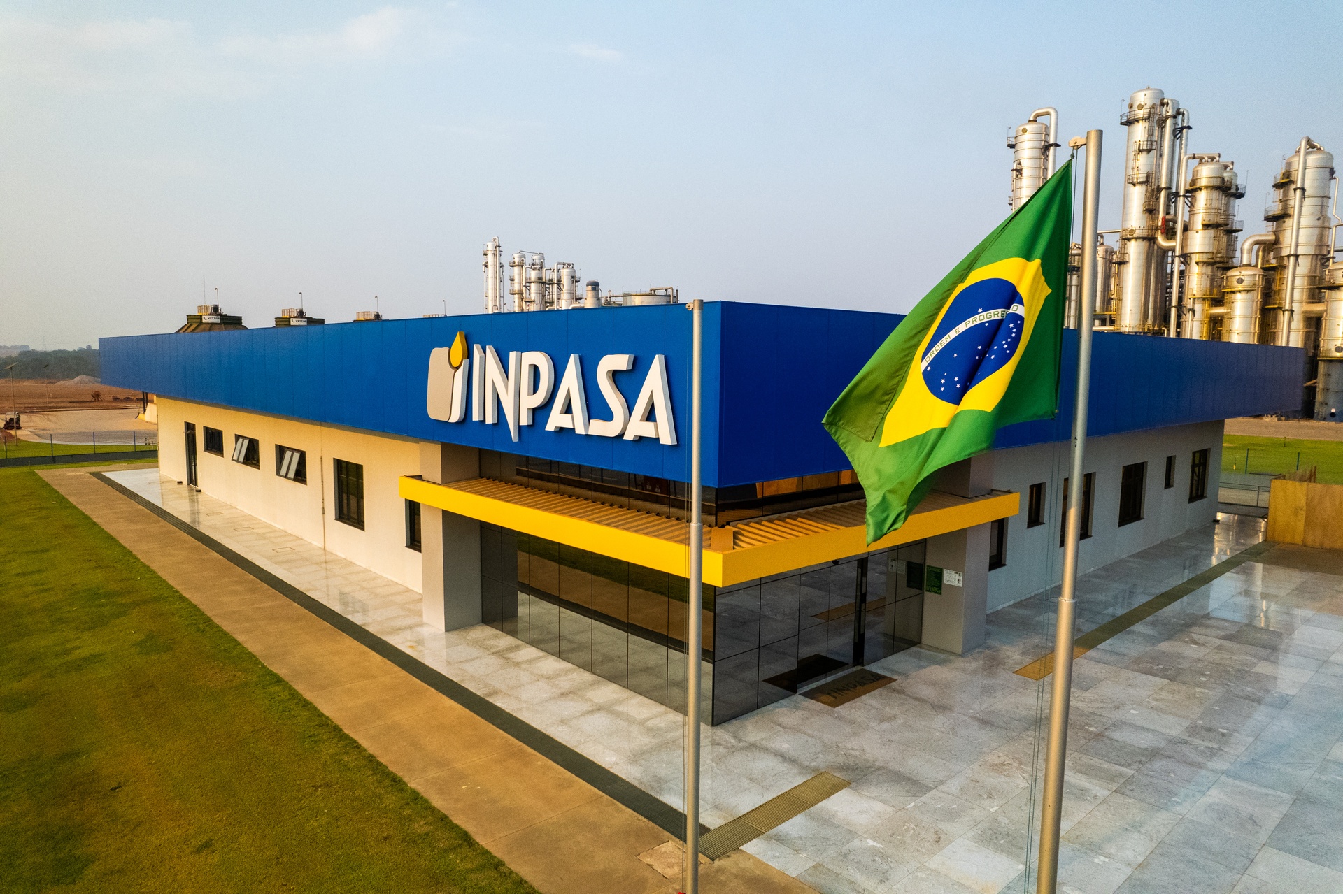 Inpasa vai investir R$ 2,5 bilhões na construção de uma megaunidade em Rio Verde, Goiás. Movimentação economica vai gerar desenvolvimento.