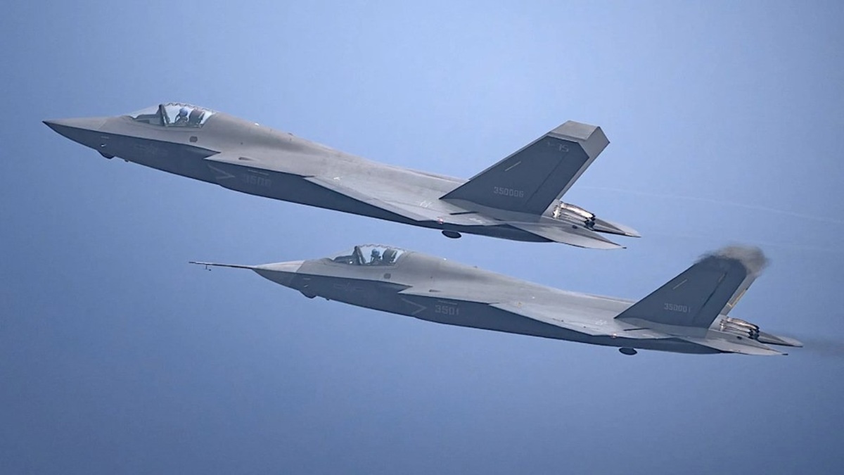 J-35, Caça