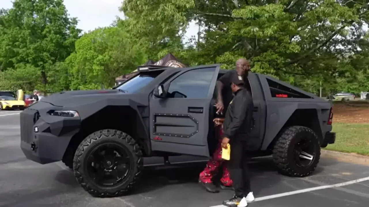 Picape de Shaquille O'Neal