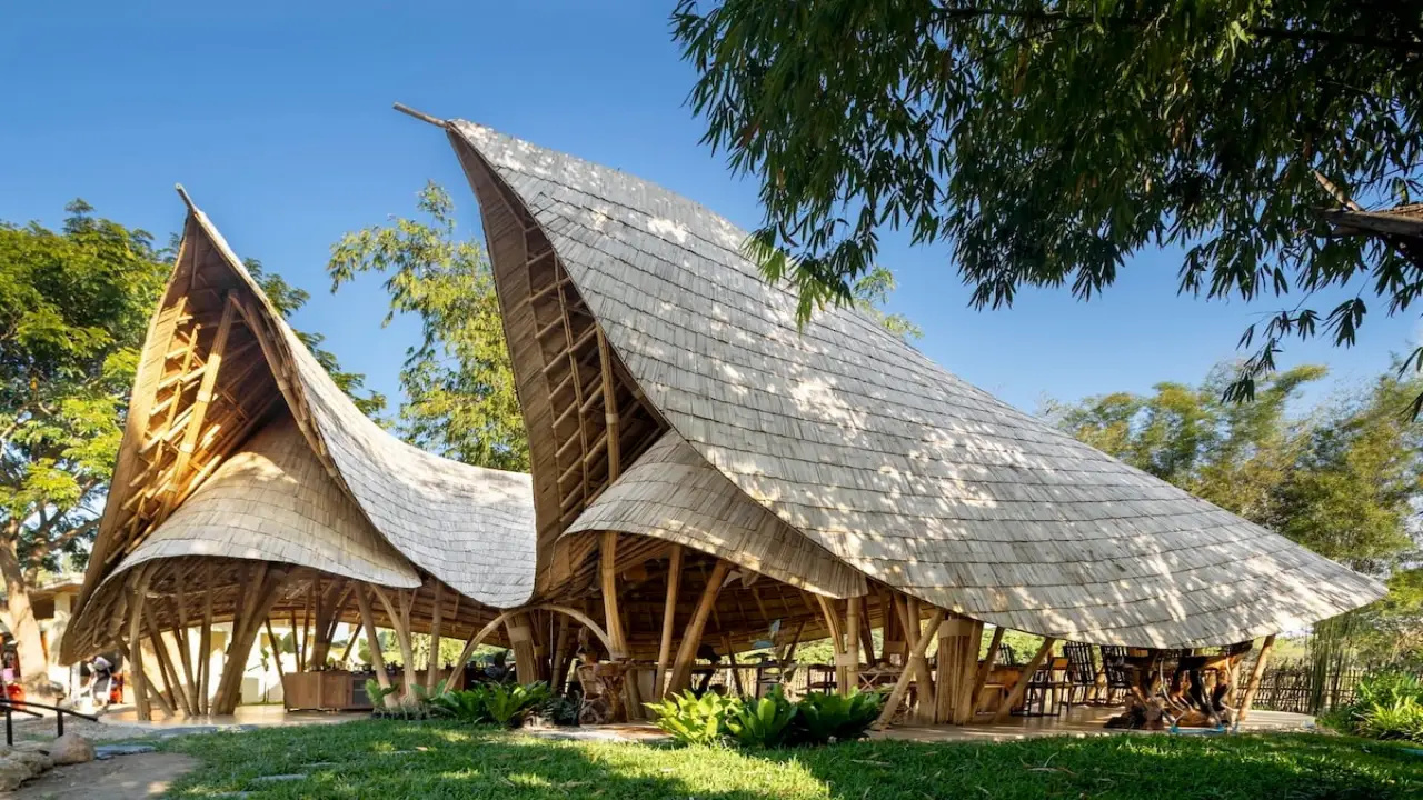 Esta escola conquistou o coração de arquitetos e gourmets ao vencer a prestigiada premiação da Architizer que celebra os espaços mais incríveis do planeta