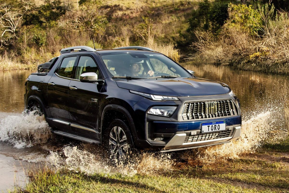 Fiat Toro Ranch 2026 chega com motor turbodiesel de 200 cv, consumo de até 13,6 km/l, tração 4×4 e câmbio de 9 marchas