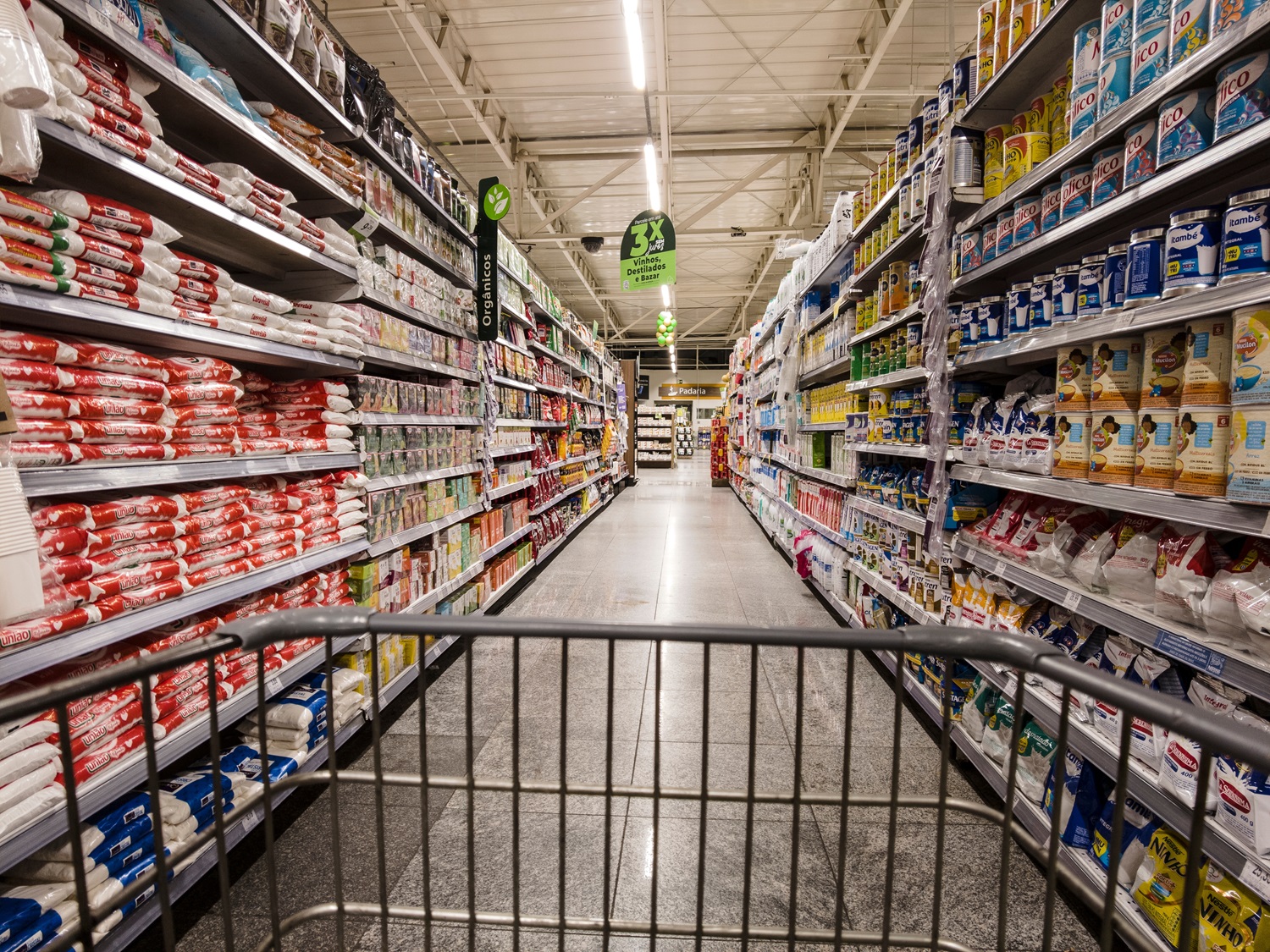 Saiba mais do encerramento das atividades do supermercado espanhola que fez demissão em massa, impactando milhares de famílias.