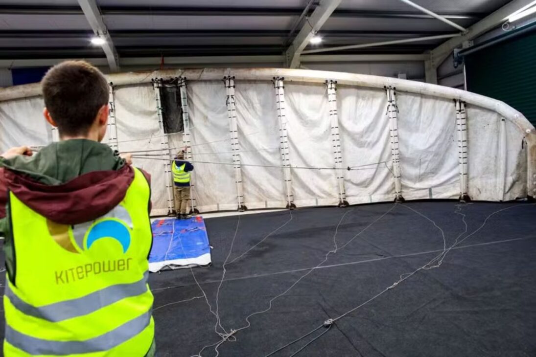 Energia do céu já abastece regiões isoladas com pipas de 60 m² e baterias de até 336 kWh