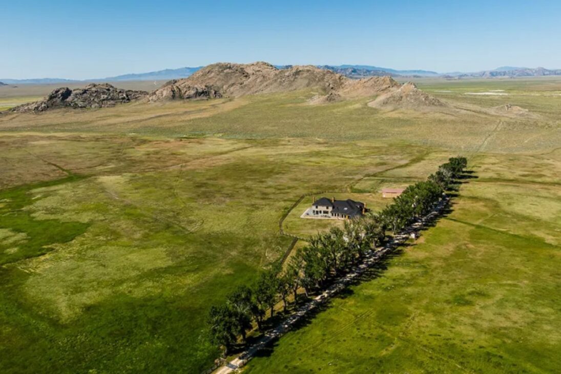 Fazenda quatro vezes maior que Nova York tem 3.708 km², rios, lagos e operação de gado é colocada à venda por R$ 430 milhões