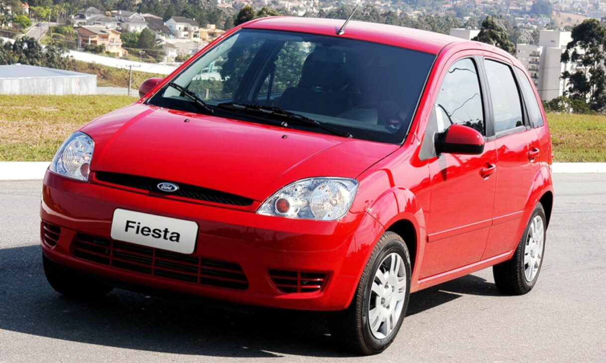 Quer um carro confiável e econômico? Descubra 4 carros que já saíram de linha mas que oferecem baixo custo de manutenção.