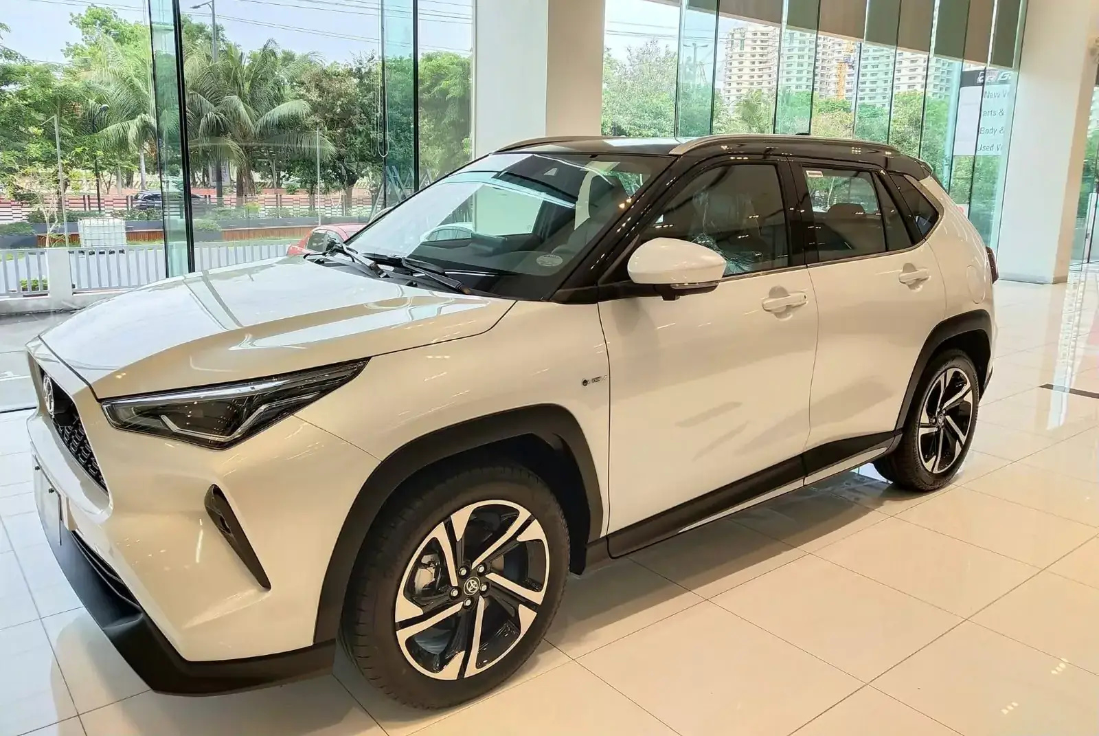 TOYOTA - YARIS CROSS - SUV - T-CROSS - CRETA - MINI SUV