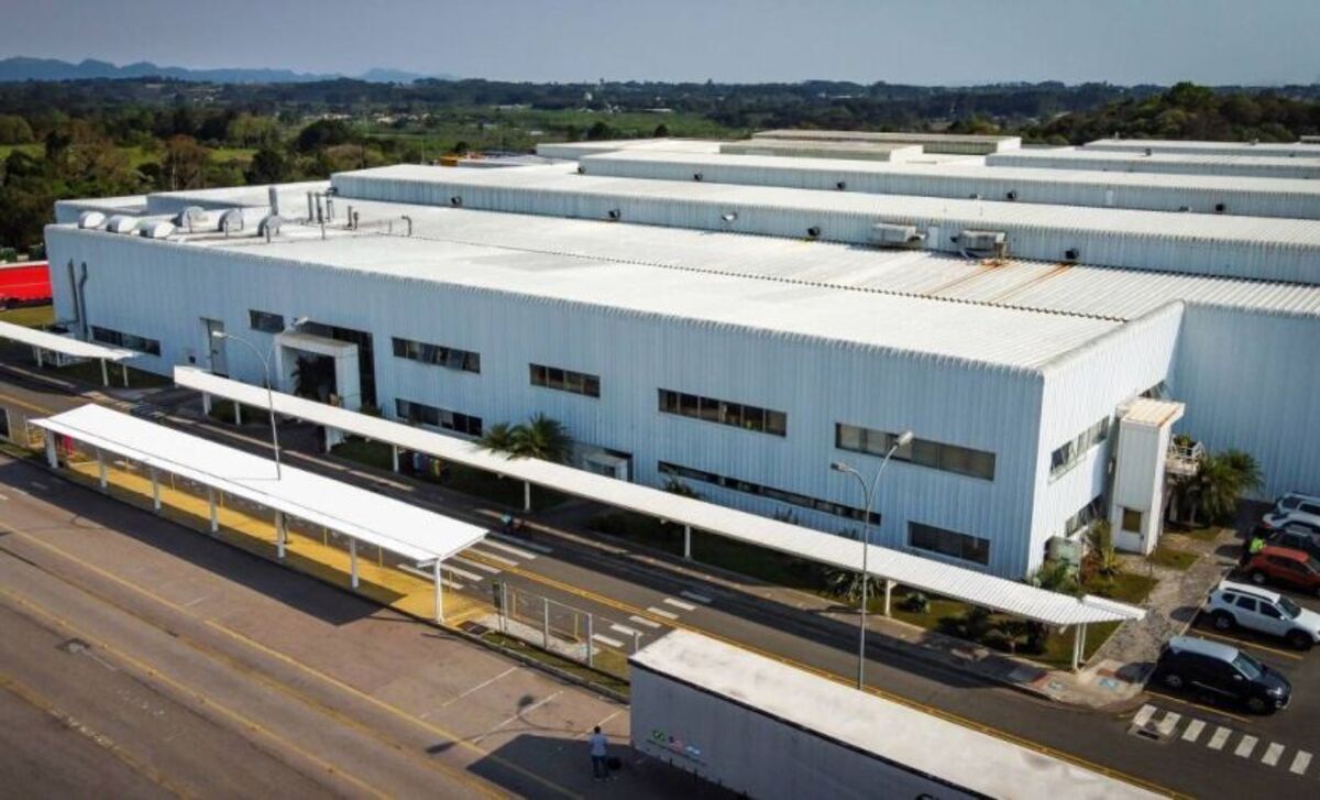 A Horse confirma um ciclo de investimentos de R$ 865,7 milhões. Saiba como o novo aporte de R$ 546 milhões impulsionará a fábrica no Paraná.