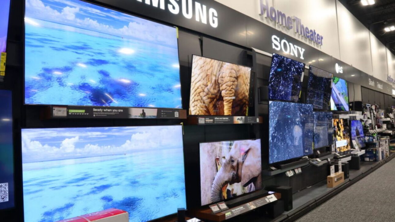 TV 3.0 chega ao Brasil com 8K, inteligência artificial e conectividade total, revolucionando a experiência televisiva e o consumo de mídia.